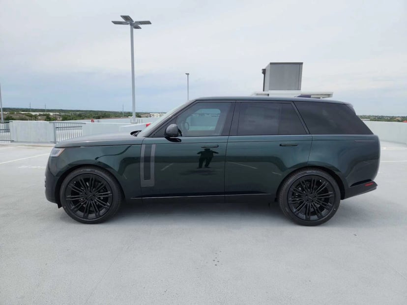 2026 LAND ROVER Range Rover - Image 4