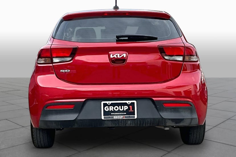 2023 Kia Rio 5-Door - Image 5