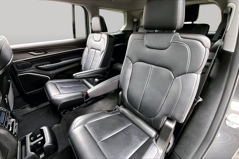 2022 Jeep Grand Cherokee L - Image 21