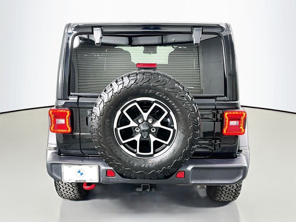 2025 Jeep Wrangler - Image 6