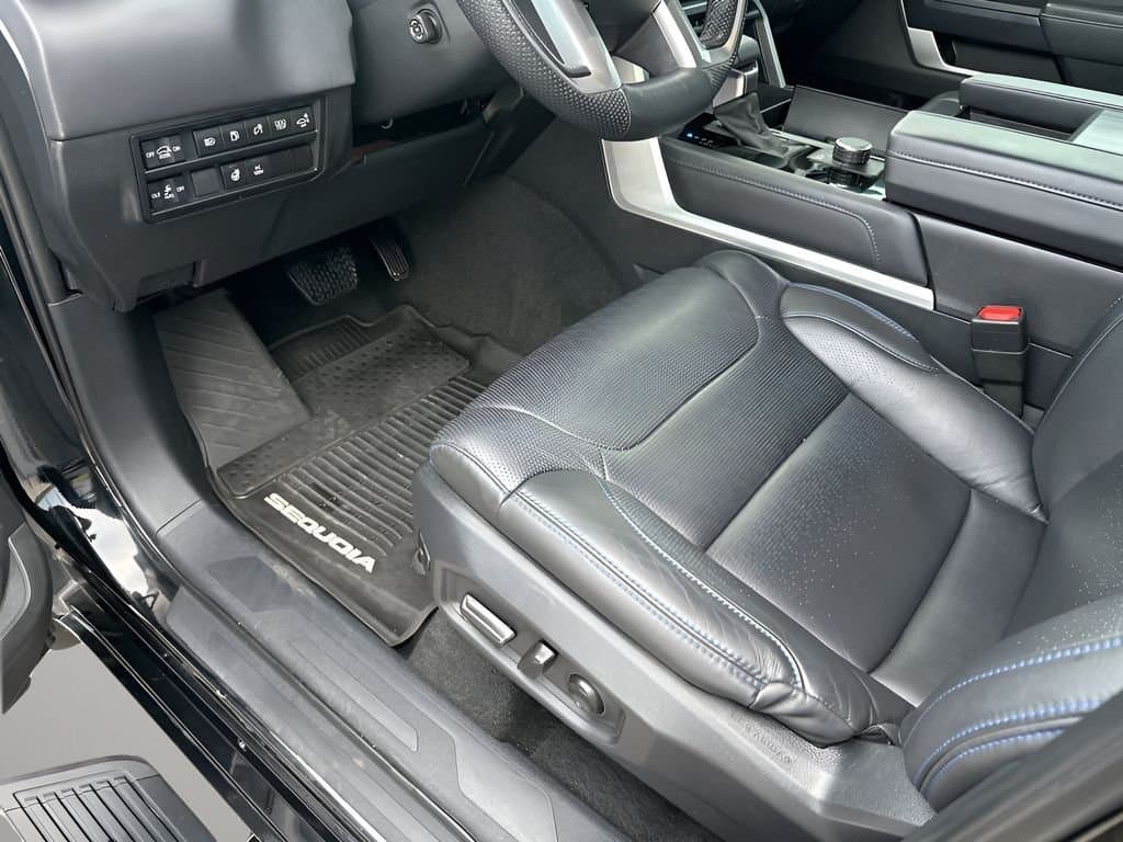 2024 Toyota Sequoia - Image 28