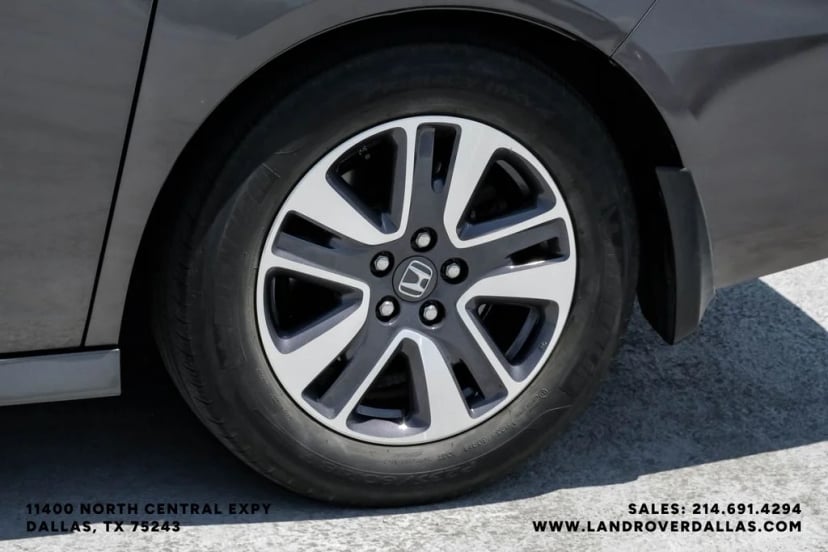 2017 Honda Odyssey - Image 55