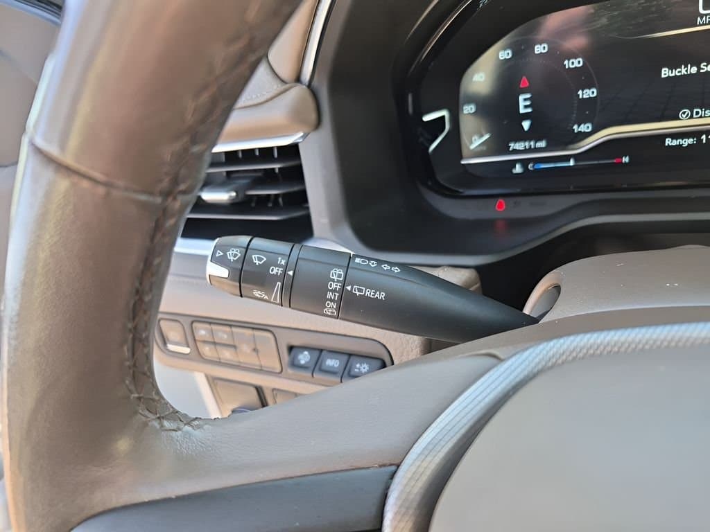 2023 GMC Yukon XL - Image 36