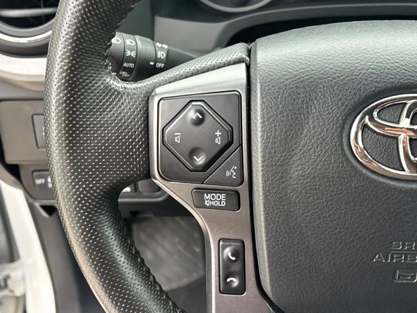 2022 Toyota Tacoma - Image 15