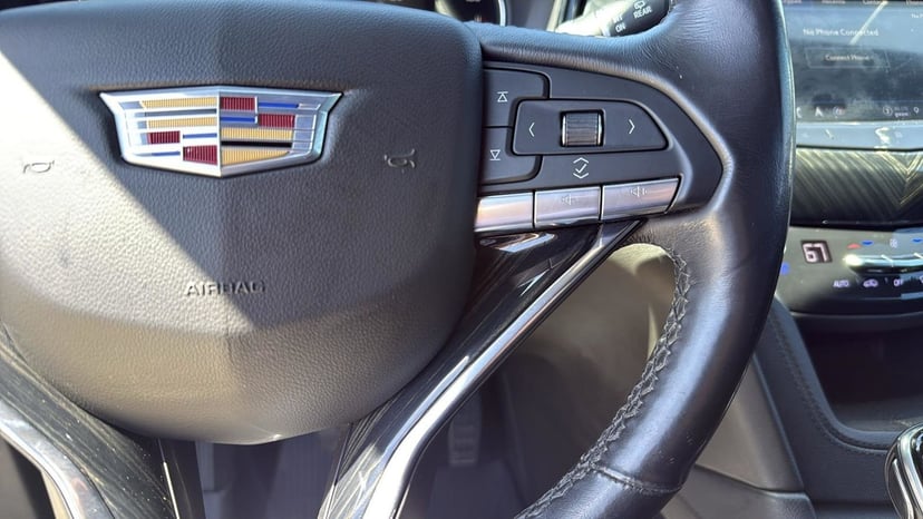 2021 Cadillac XT6 - Image 14