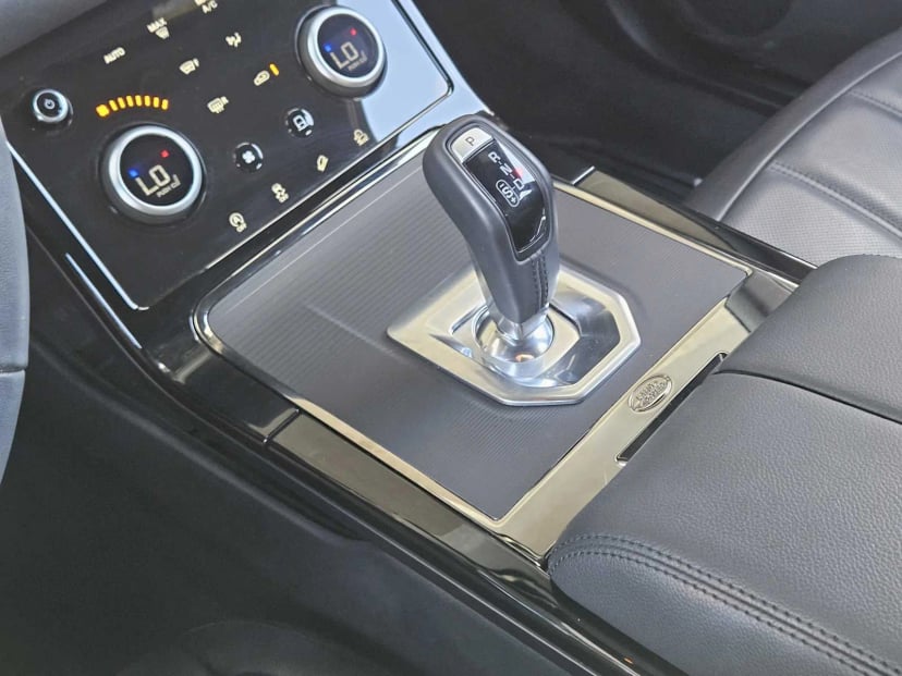 2023 Land Rover Range Rover Evoque - Image 18