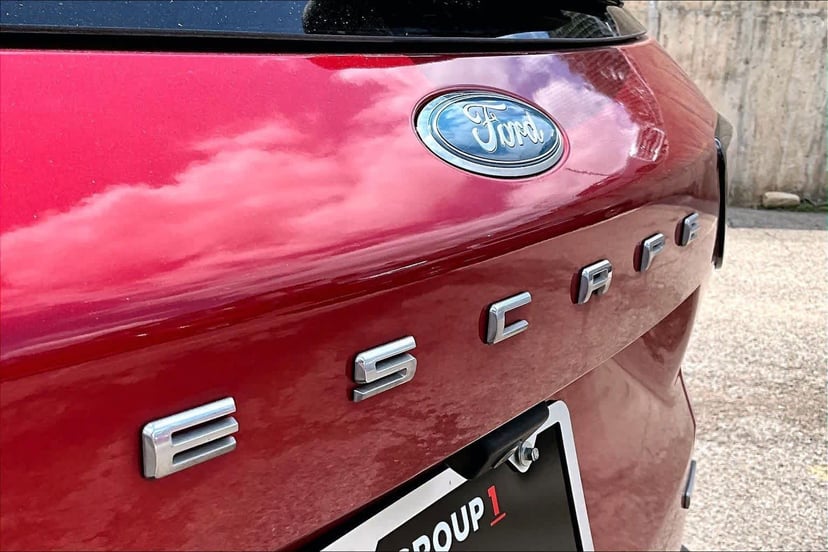 2020 Ford Escape - Image 11