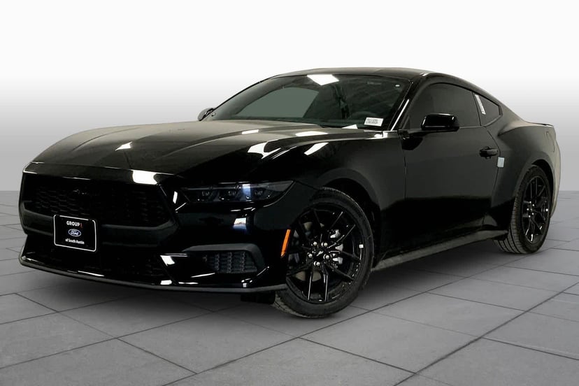 2026 Ford Mustang - Image 22