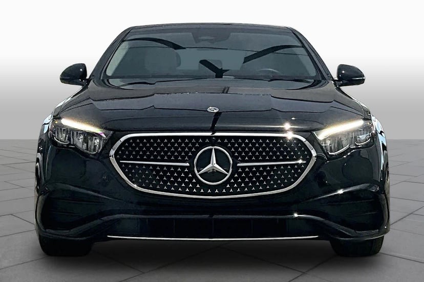 2026 Mercedes-Benz E 350 - Image 4