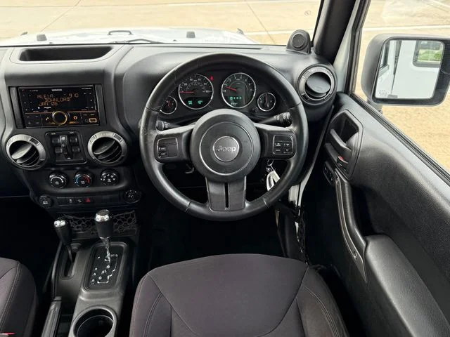 2013 Jeep Wrangler - Image 22