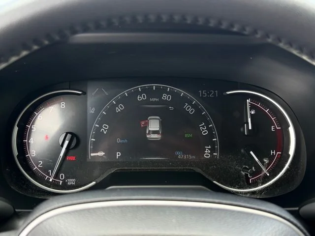 2023 Toyota RAV4 - Image 15