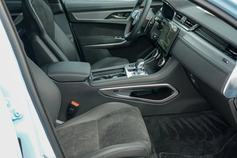 2026 Jaguar F-PACE SVR FINAL EDITION - Image 33