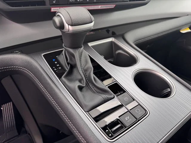 2026 Toyota Sienna - Image 15