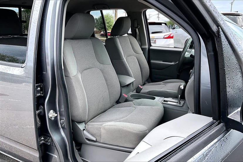 2019 Nissan Frontier - Image 9