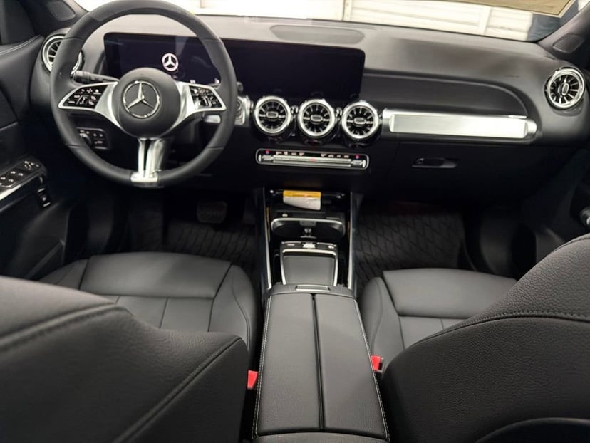 2026 Mercedes-Benz GLB - Image 57