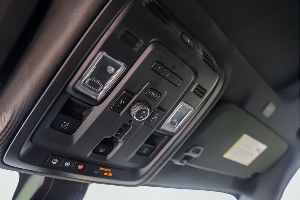 2022 GMC Yukon XL - Image 25