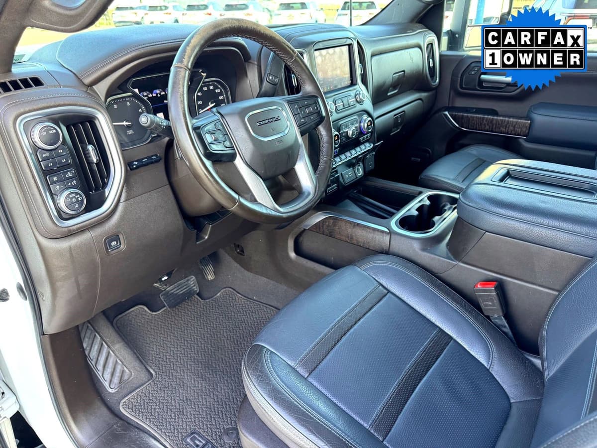 2021 GMC Sierra 2500Hd - Image 11