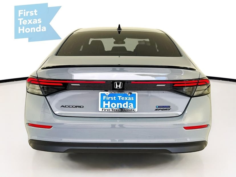 2026 Honda Accord Hybrid - Image 7