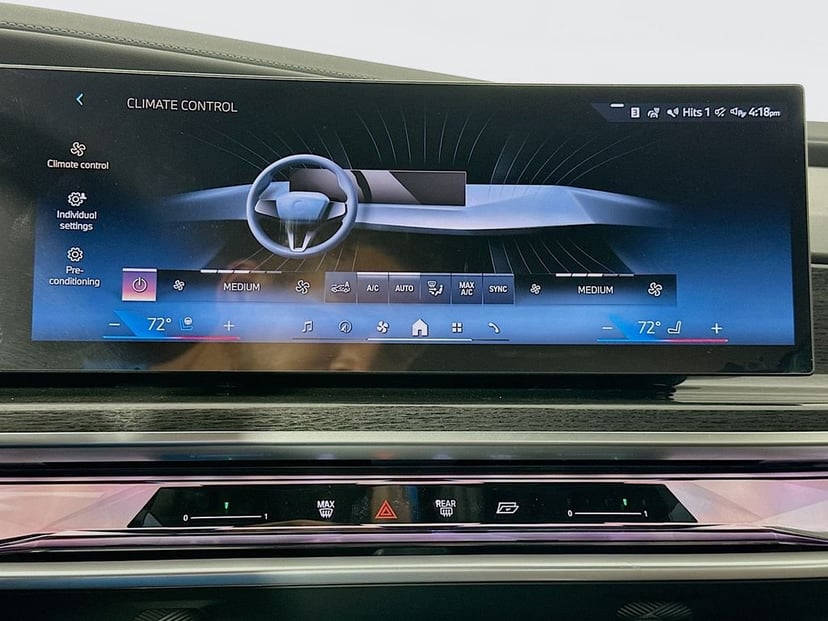 2026 BMW i7 - Image 14