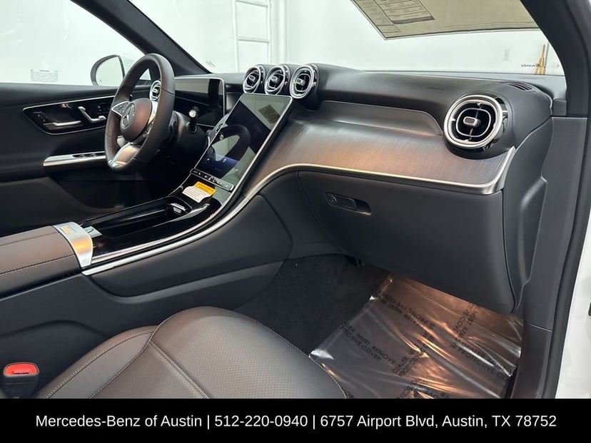 2026 Mercedes-Benz GLC - Image 24