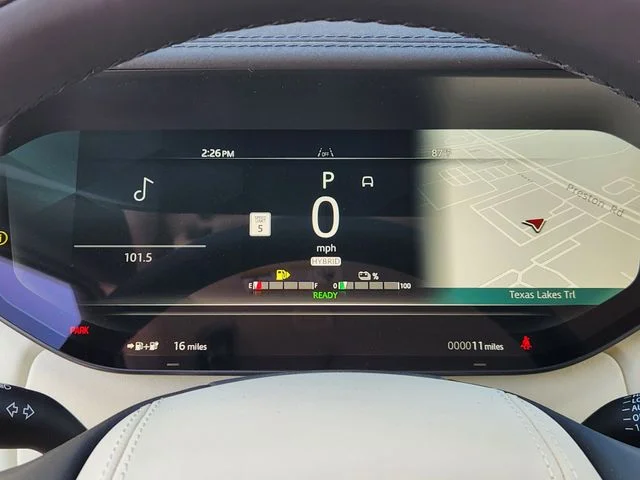 2026 Land Rover Range Rover Plug-In Hybrid - Image 10