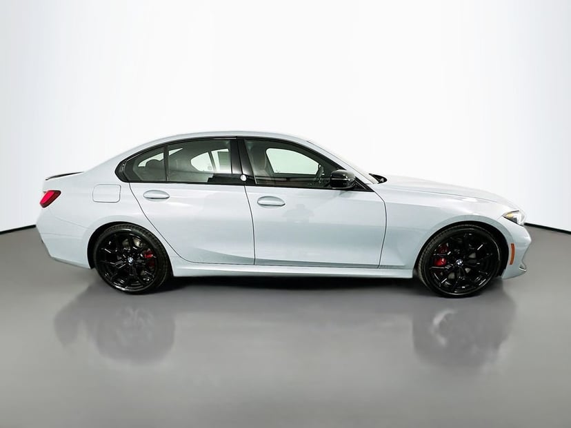 2026 BMW 3 Series - Image 4