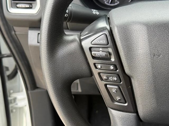 2022 Nissan Frontier - Image 15