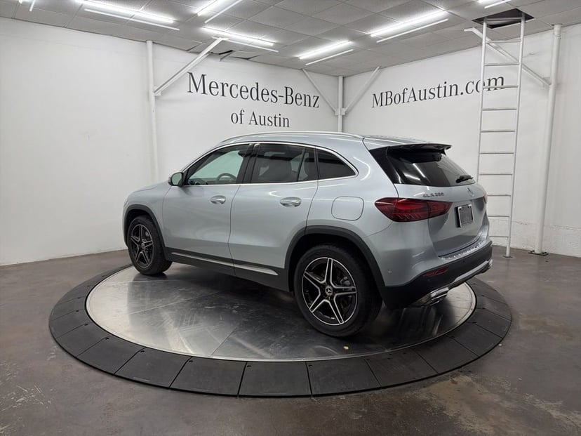 2026 Mercedes-Benz GLA - Image 40