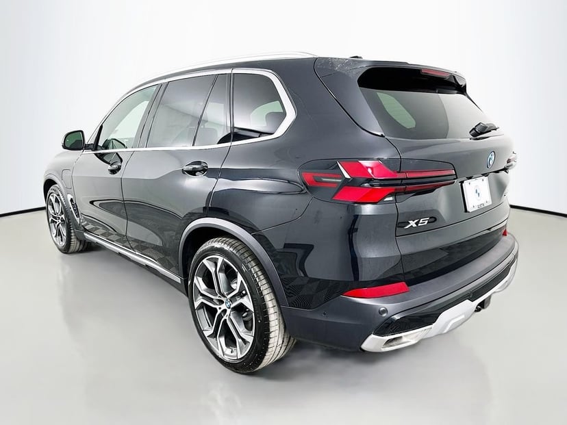 2026 BMW X5 - Image 7