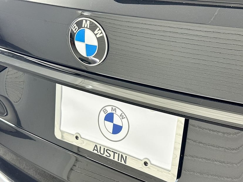 2026 BMW X7 - Image 22