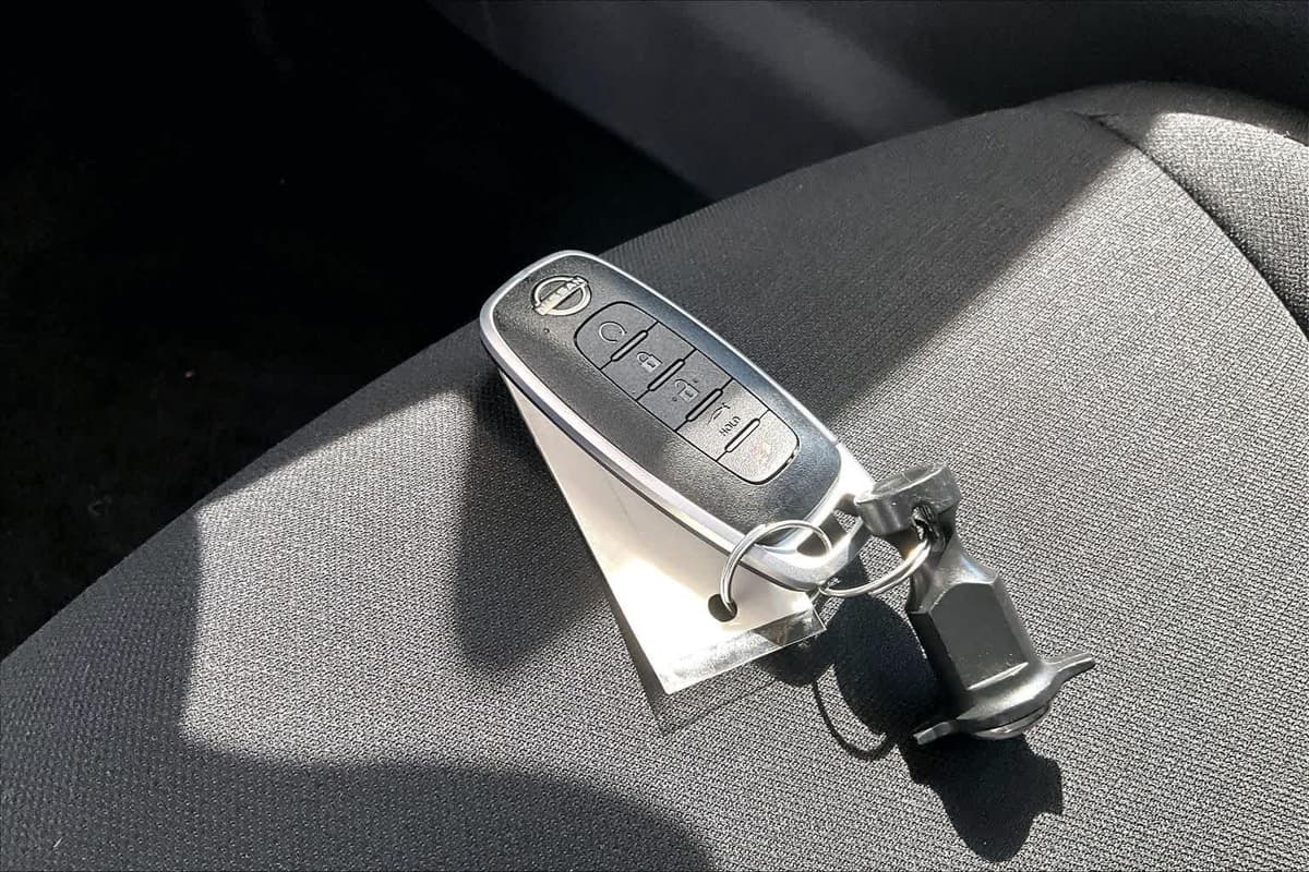 2025 Nissan Sentra - Image 14