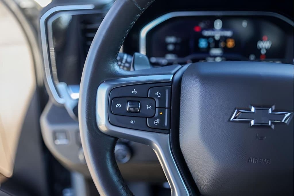 2023 Chevrolet Silverado 1500 - Image 17
