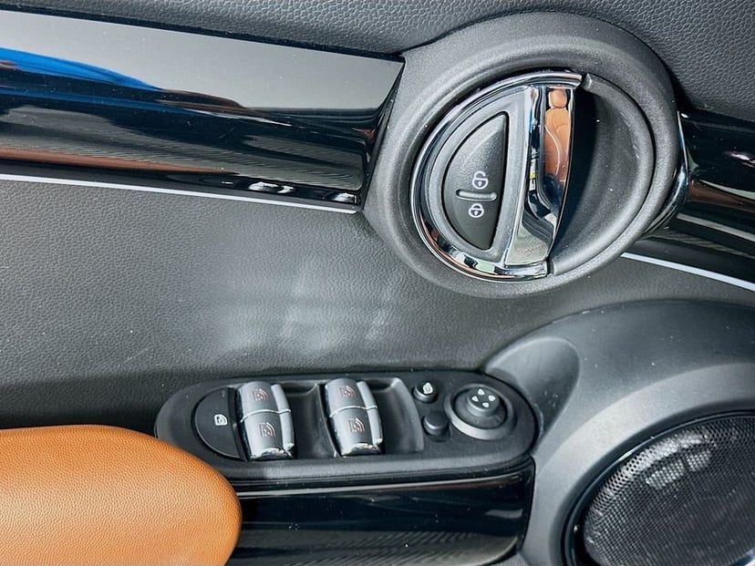 2023 MINI Cooper S - Image 18
