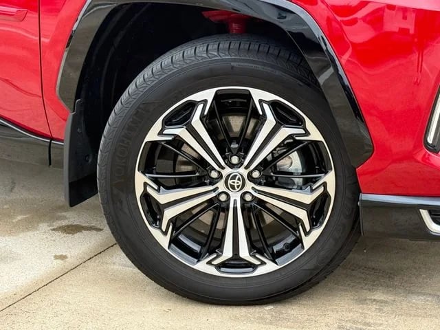 2025 Toyota RAV4 Plug-In Hybrid - Image 2