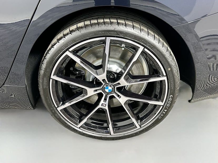 2026 BMW 8 Series - Image 23