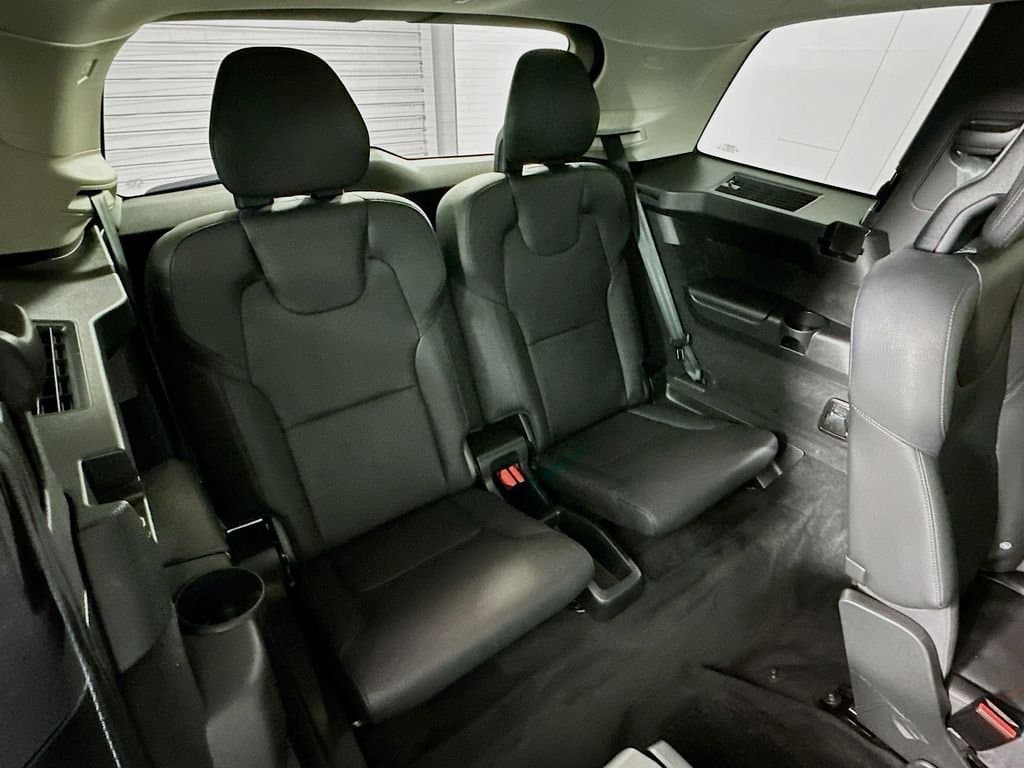 2022 Volvo XC90 Recharge Plug-In Hybrid - Image 28