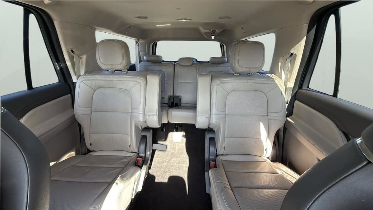 2023 Lincoln Navigator L - Image 26