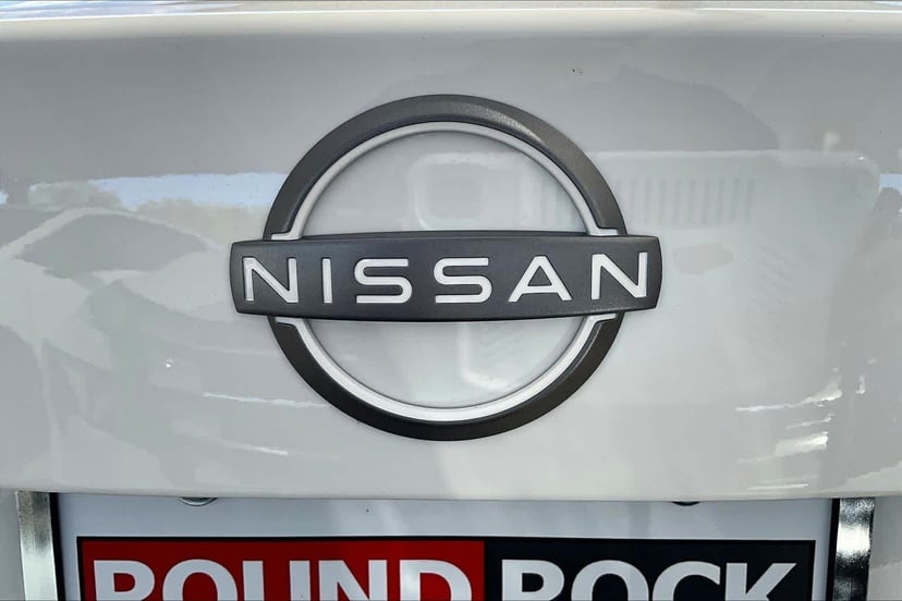2025 Nissan Sentra - Image 8