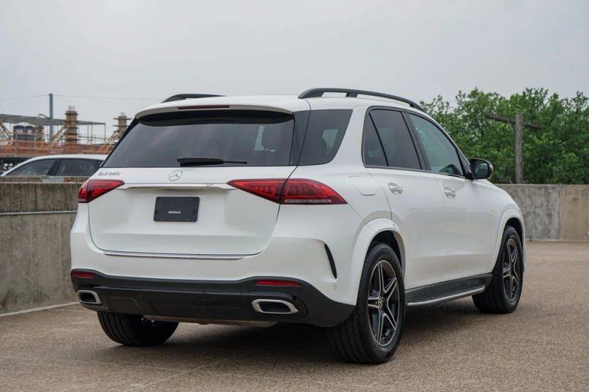 2022 Mercedes-Benz GLE - Image 10