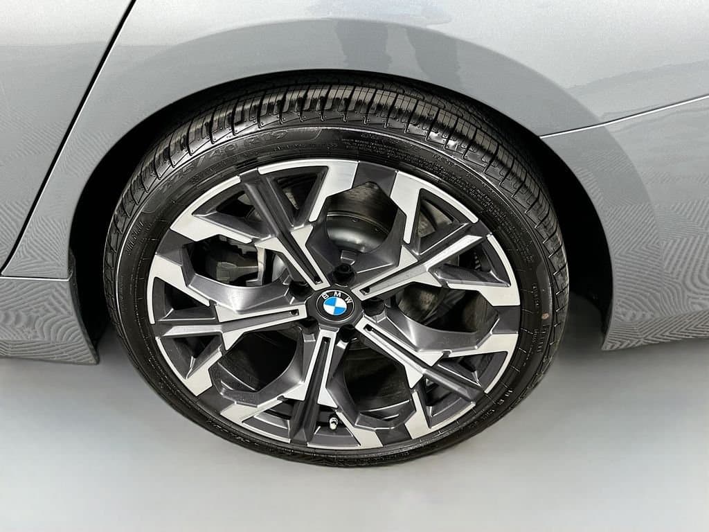 2026 BMW 3 Series - Image 23