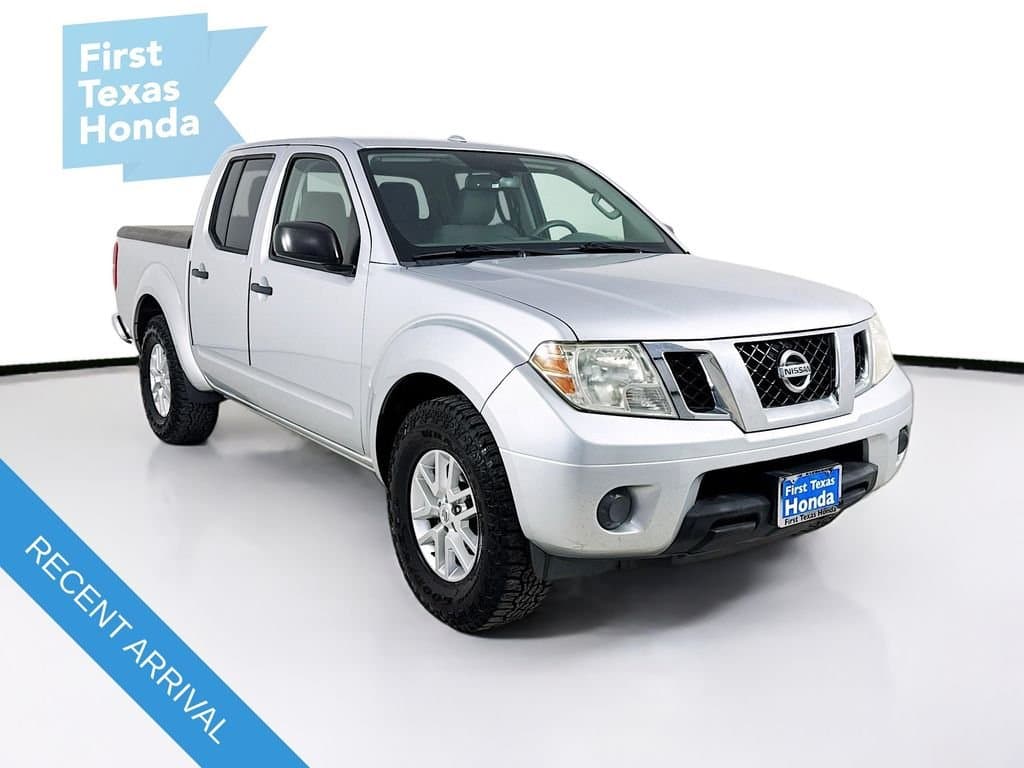 2015 NISSAN Frontier - Image 2