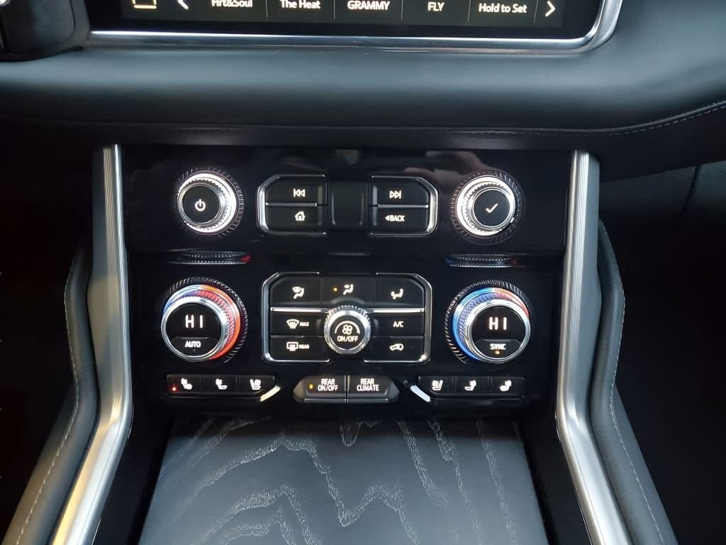 2023 GMC Yukon - Image 39
