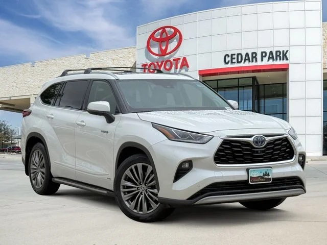 2021 Toyota Highlander Hybrid - Image 1