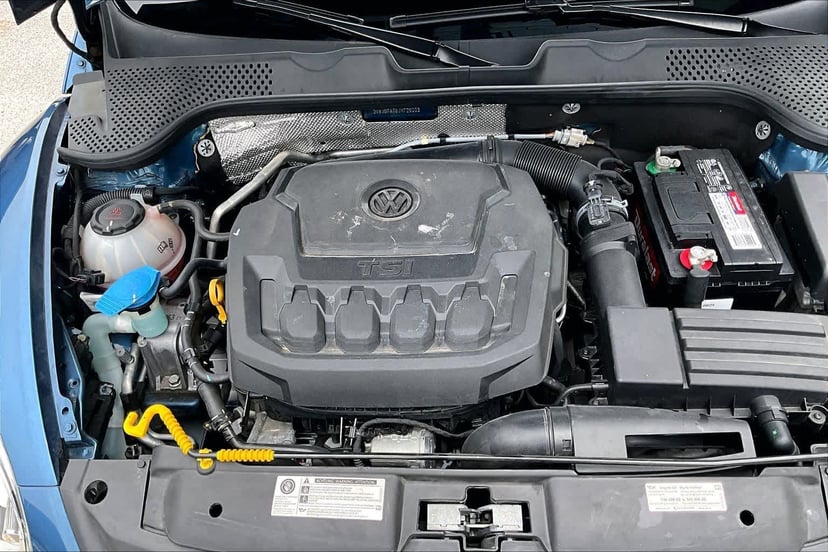 2018 Volkswagen Beetle - Image 29