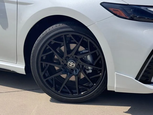 2026 Toyota Camry - Image 2
