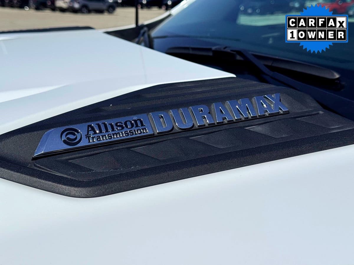 2025 Chevrolet Silverado 2500Hd - Image 3