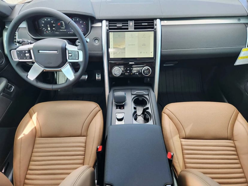 2026 LAND ROVER Discovery - Image 26