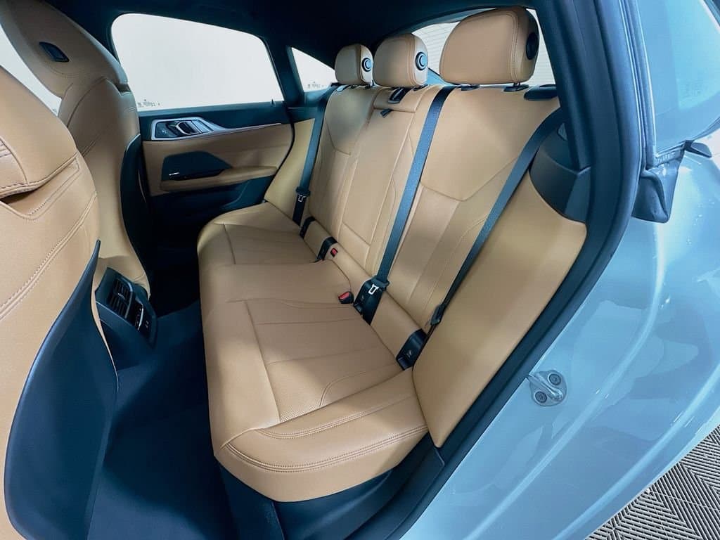 2026 BMW 4 Series - Image 17