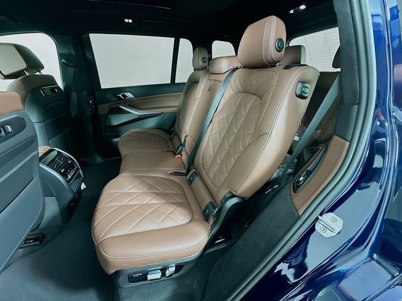 2026 BMW X7 - Image 17
