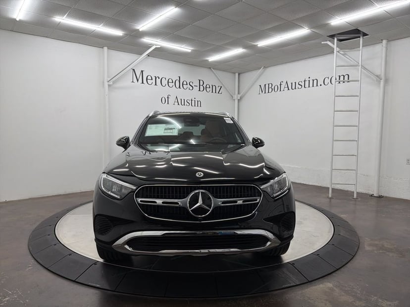 2026 Mercedes-Benz GLC - Image 2